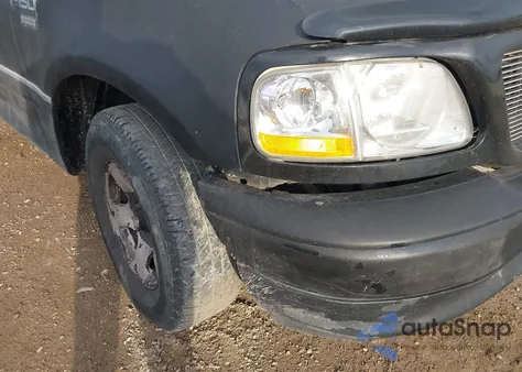 2001 Ford F-150 Lariat/Xl/Xlt from USA, damaged, VIN 2FTRX07L31CA65177